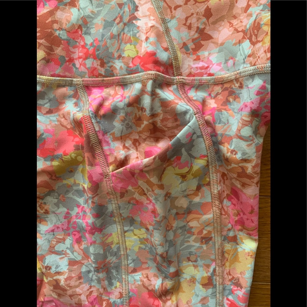 💕LULULEMON ALIGN HIGH RISE SHORT WITH POCKETS 8”💕 - Picture 5 of 16